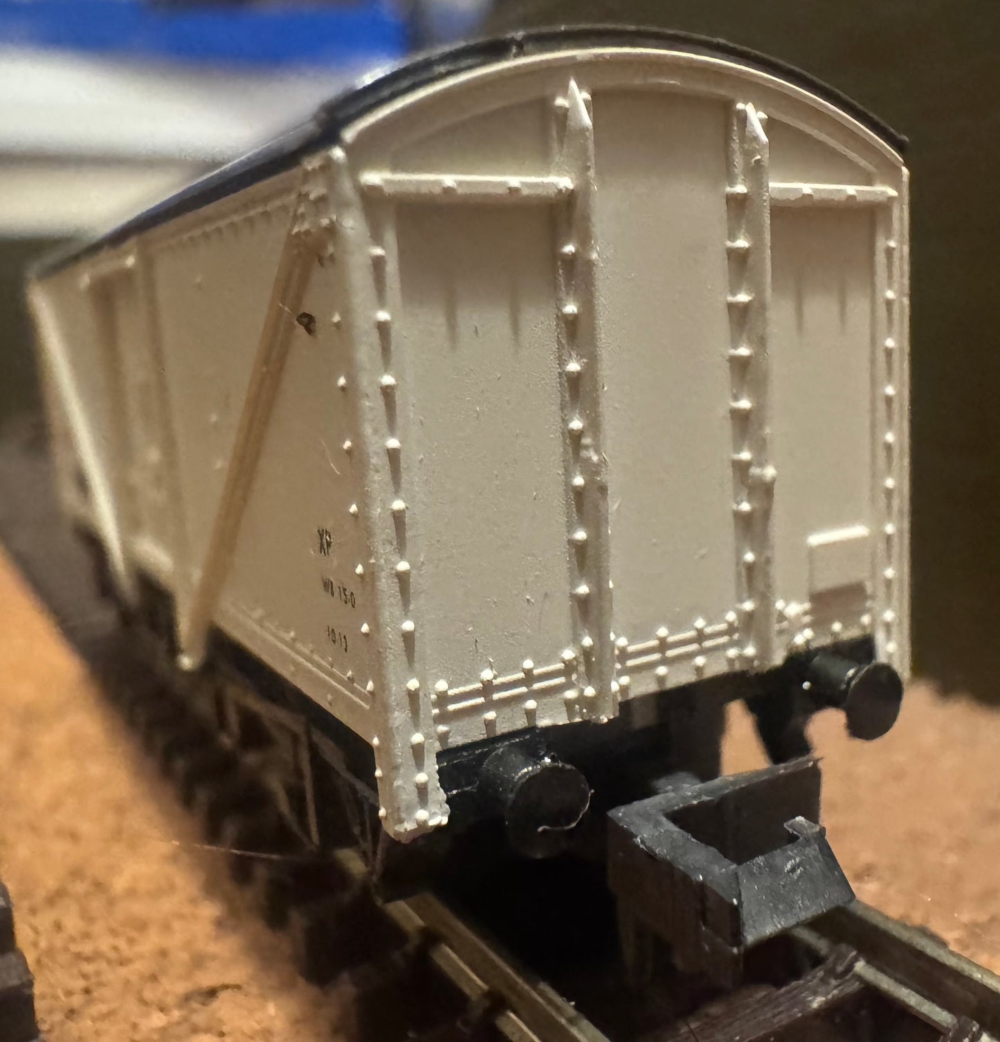 Peco NR-6B (N Gauge) British Railways, 12ton Insulated Fish Van No.E87000 in BR White.