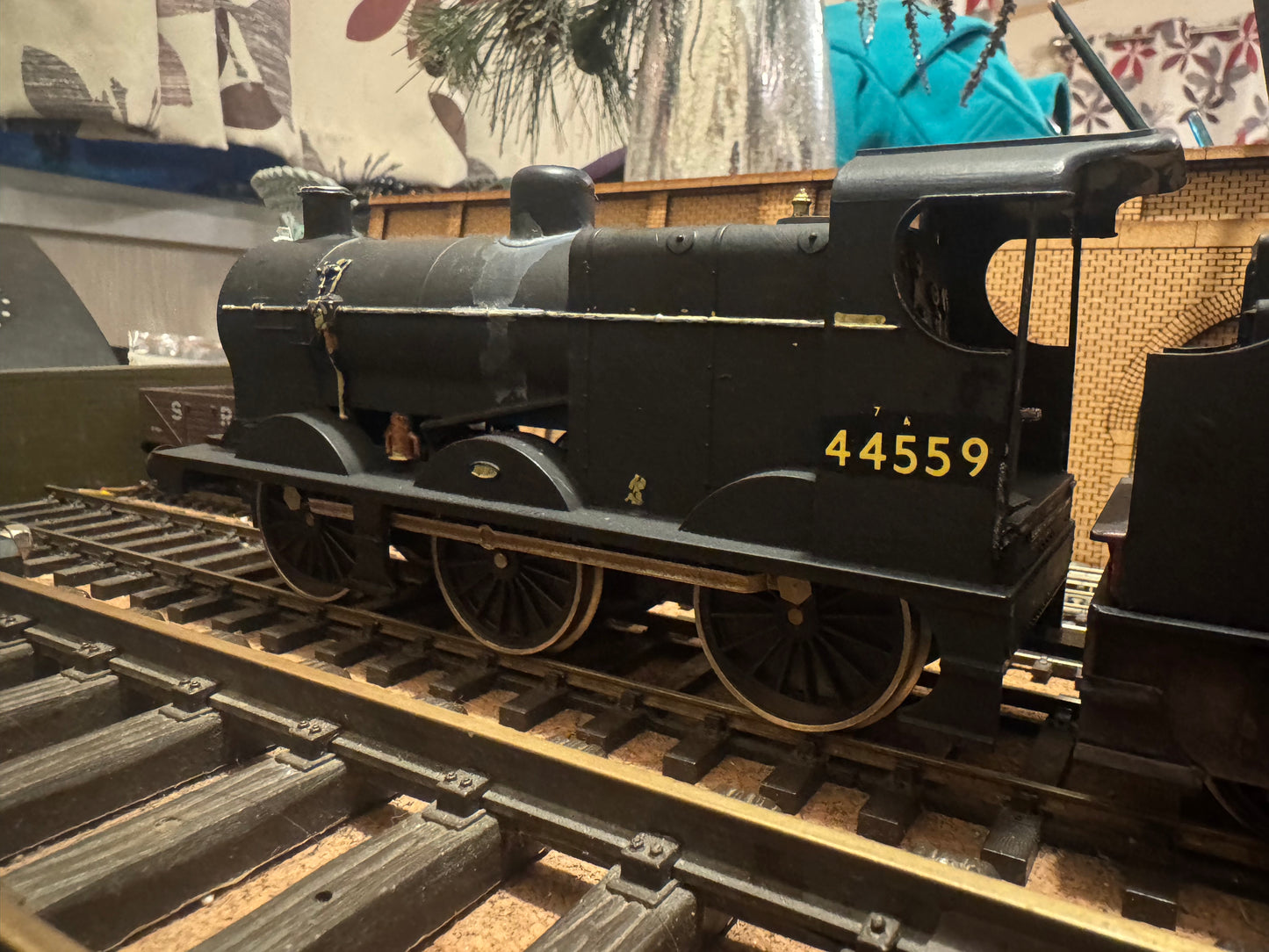 Lima L216534 (O) Ex LMS ‘Fowler’ 4F No.44559 in Unlined and Weathered British Railways black.