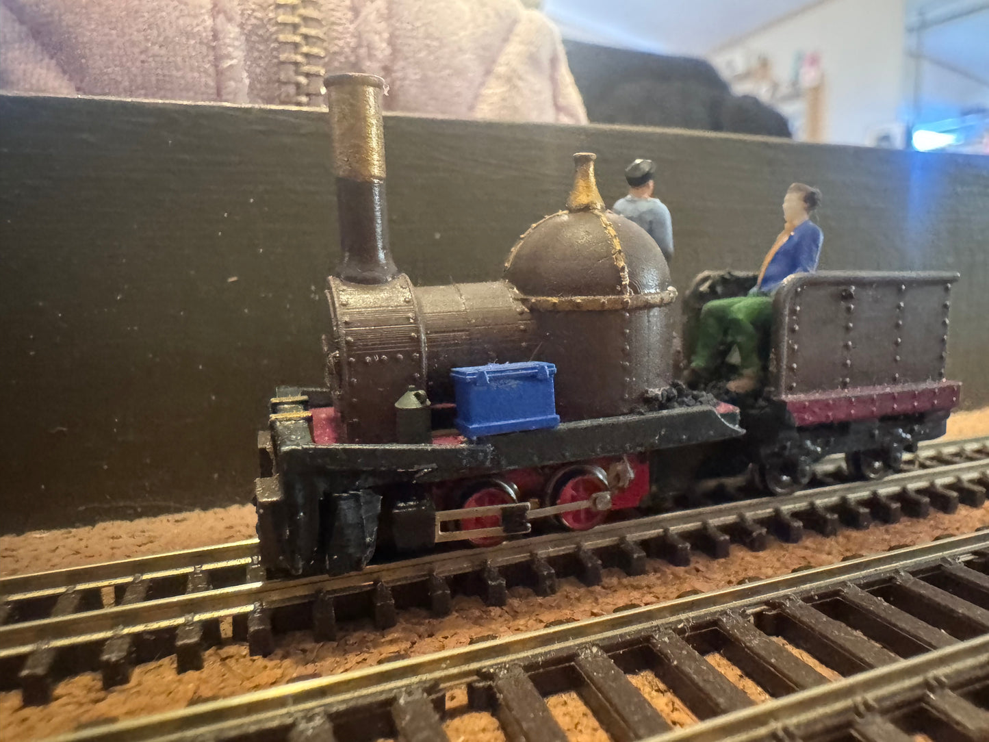 TU-Koppel / Manufacturer Unknown (OO9) Freelance Haycock 0-4-0 Tender Loco.