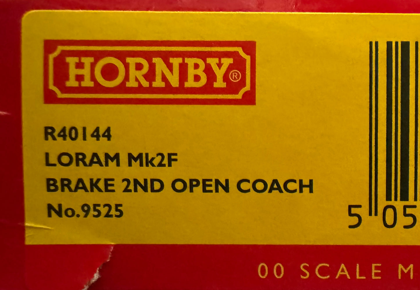 Hornby R40145 (OO) Ex British Rail, Mk2F Brake Second Open No.9525 in LORAM UK Livery.