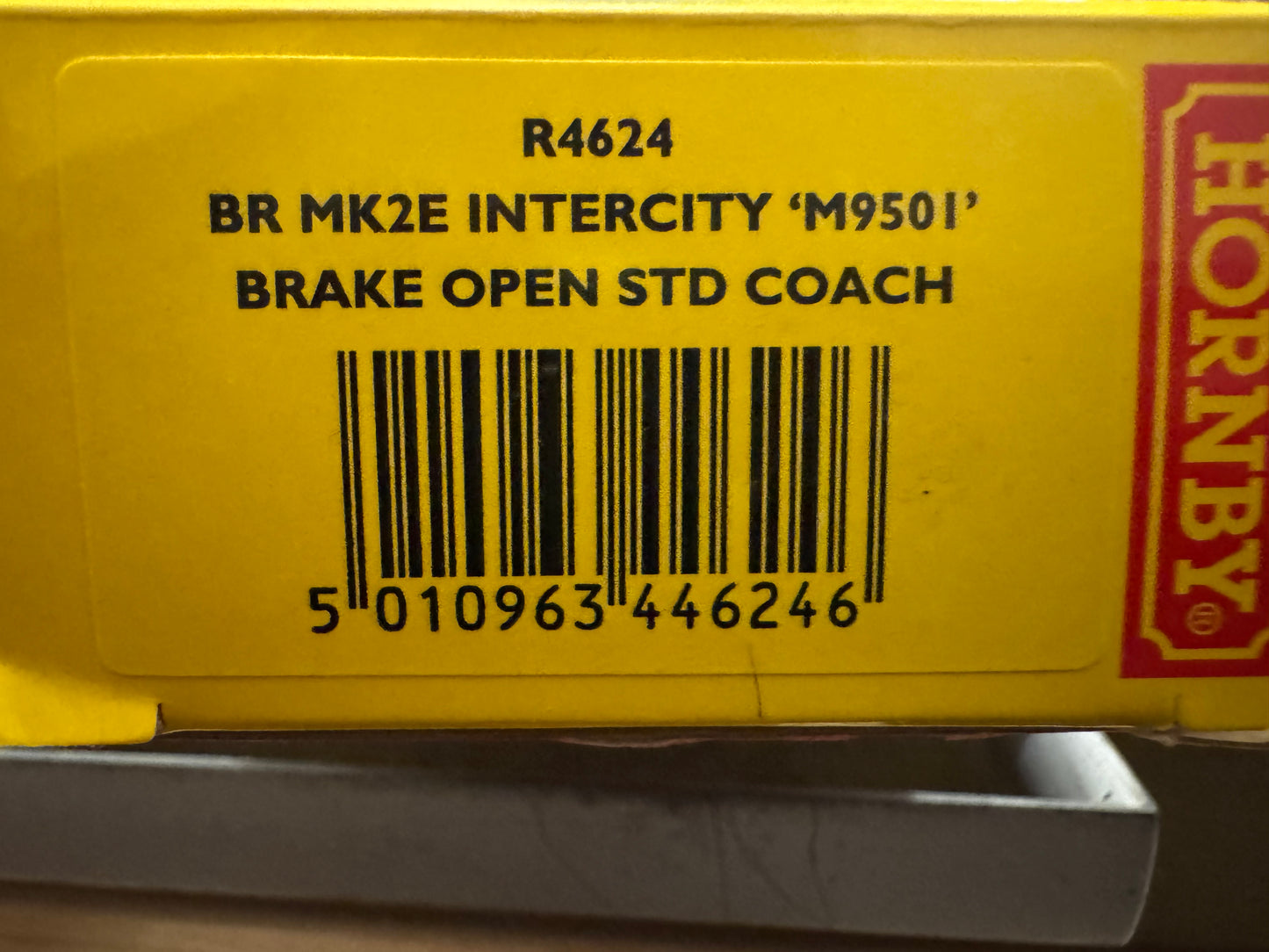 Hornby Railroad R4624 (OO) Ex British Rail MK2F Brake Open Standard No.9525 in Direct Rail Services Compass Livery