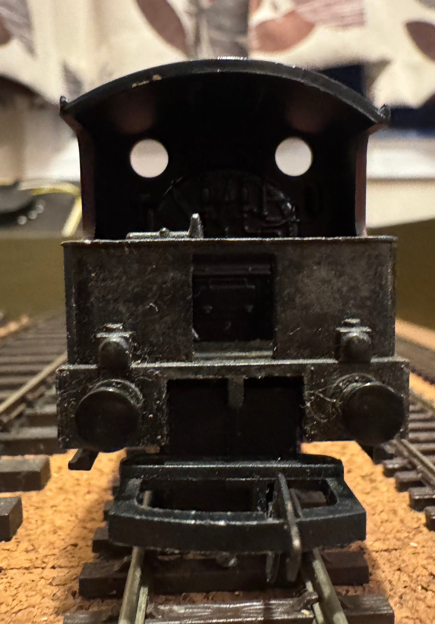 Hornby R691 (OO) Ex Caledonian Railway, 264 / 0F Class, No.16031 in Unlined London Midland & Scottish Railway Crimson Lake