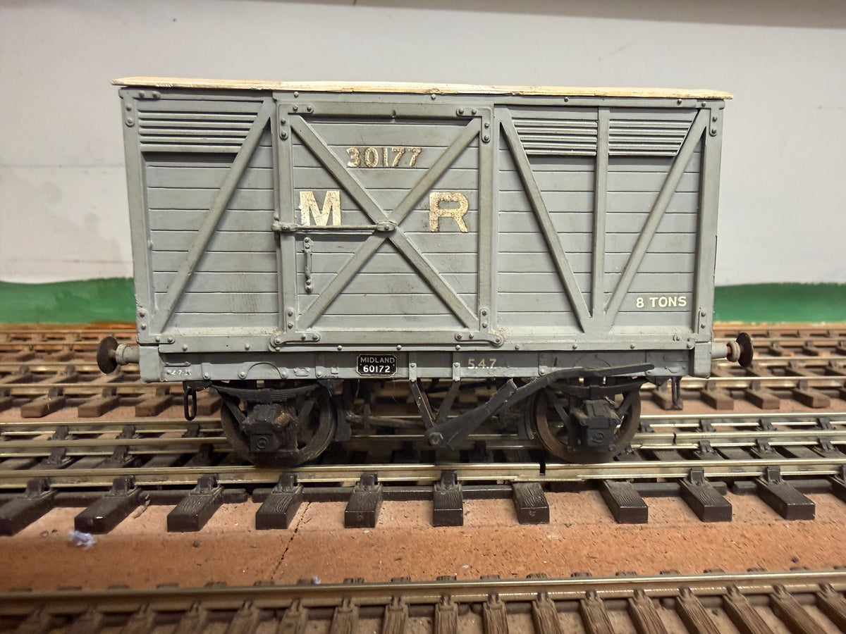 Slaters (O Gauge) Midland Railway 8T Van No.30177 in MR Grey