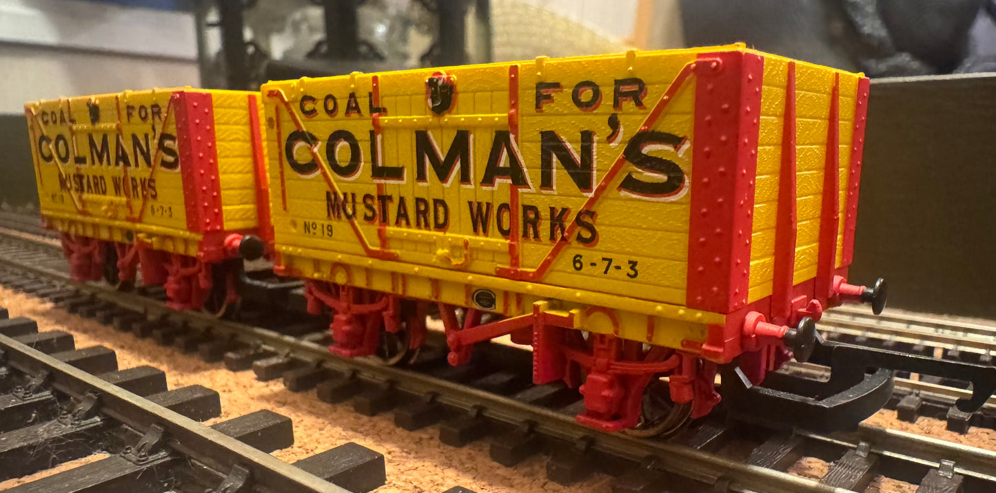 Hornby R6345 (OO) Colman’s Eight Plank End Tipper Open Coal Wagon No.19 in Colmans Mustard Works Yellow and Red Livery