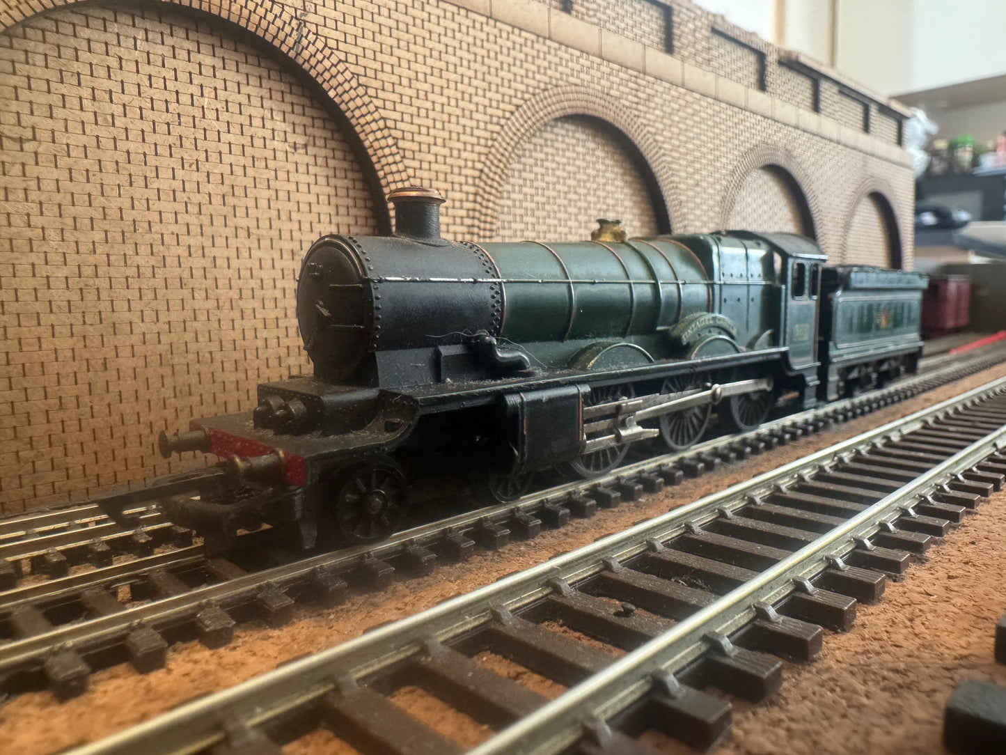 Tri-ang T91TT (TT) Ex GWR 4073 ‘Castle Class’ No.5011 “Tintagel Castle” in Lined British Railways Green.