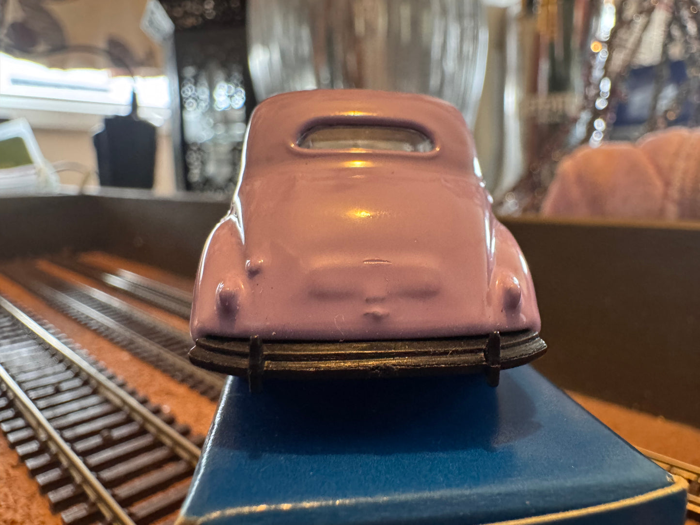 Corgi / FINA (O / 1:43) Morris Minor