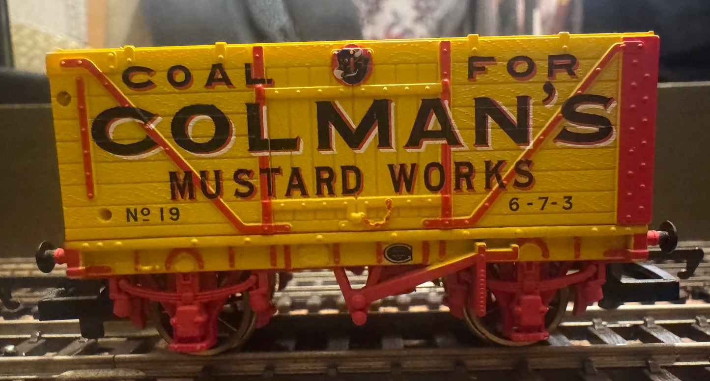 Hornby R6345 (OO) Colman’s Eight Plank End Tipper Open Coal Wagon No.19 in Colmans Mustard Works Yellow and Red Livery