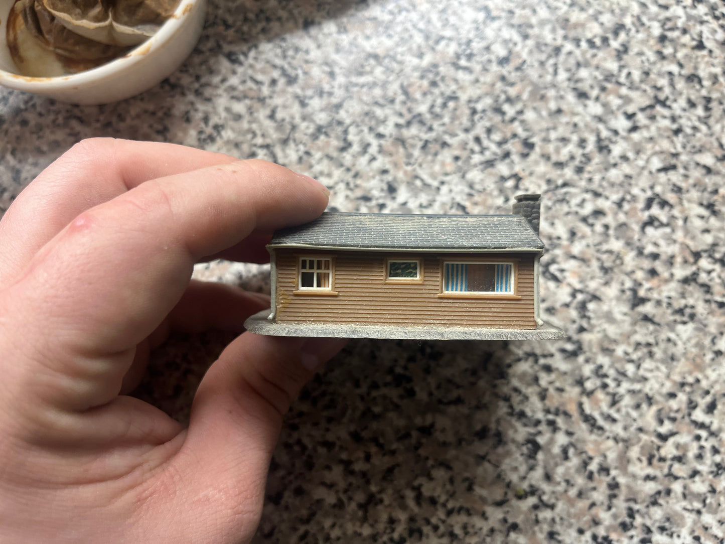 Peco (N Gauge) Large Wooden Bungalow