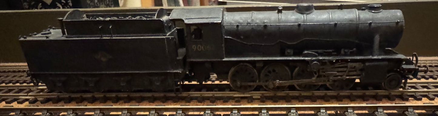Cornard / Jouef (OO) Ex War Department / LNER O7 No.90062 in Weathered British Railway Black.