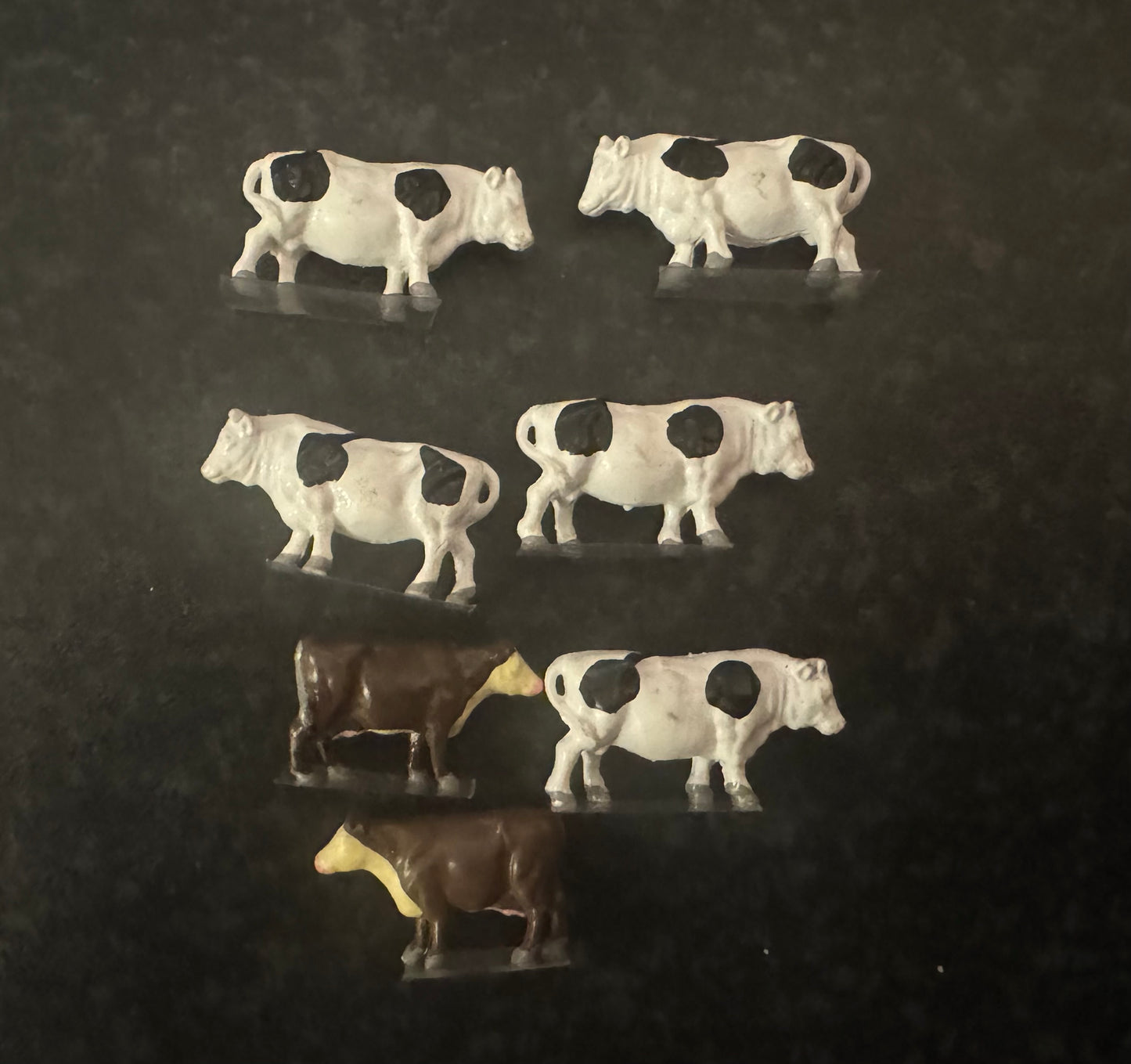 Manufacturer Unknown (OO / OO9) 7 Cows