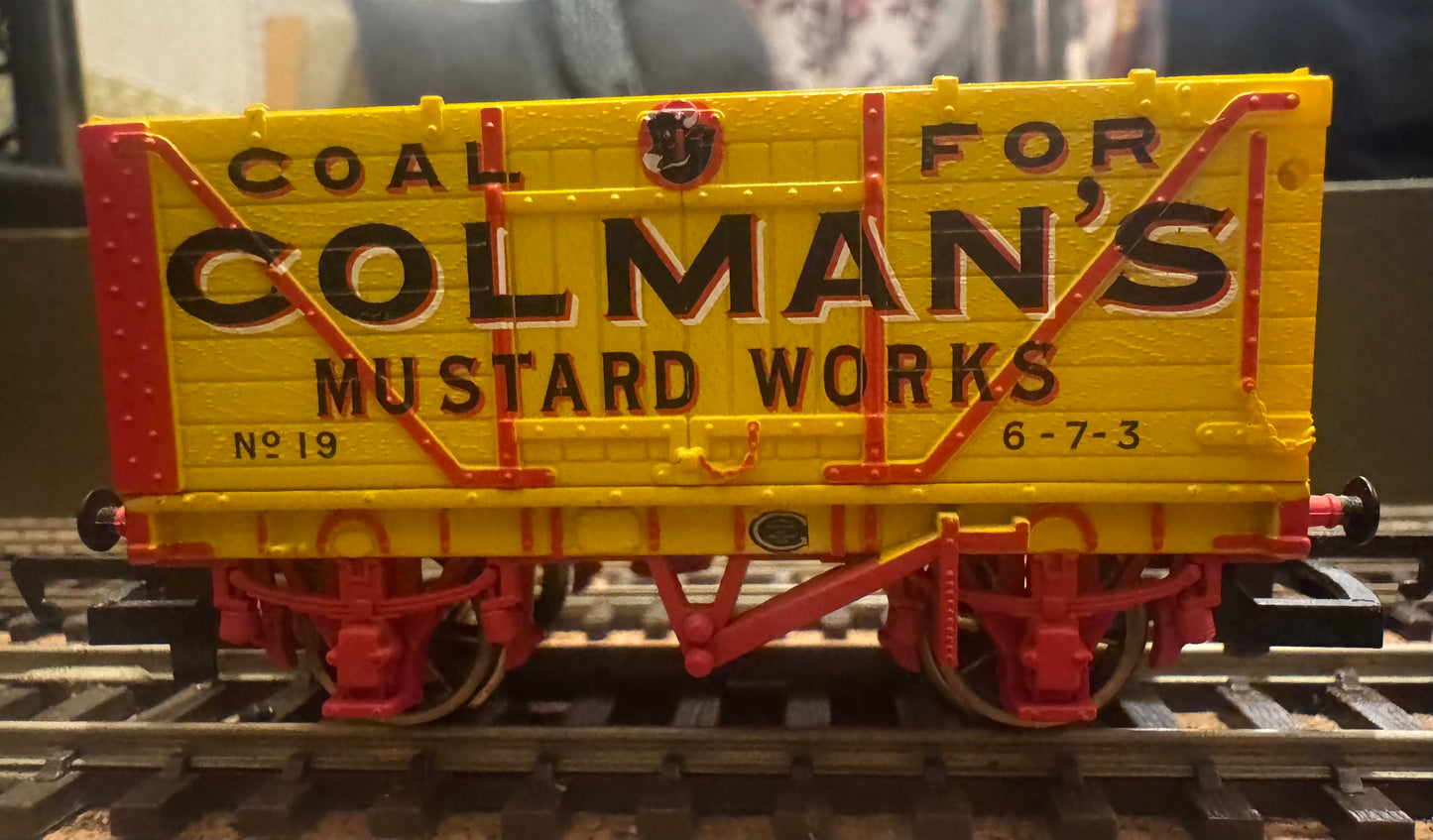 Hornby R6345 (OO) Colman’s Eight Plank End Tipper Open Coal Wagon No.19 in Colmans Mustard Works Yellow and Red Livery