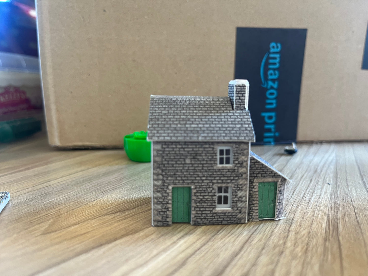 Metcalfe, (N Gauge) Assembled Small Cottage kit. A nice small cottage for you layout.
