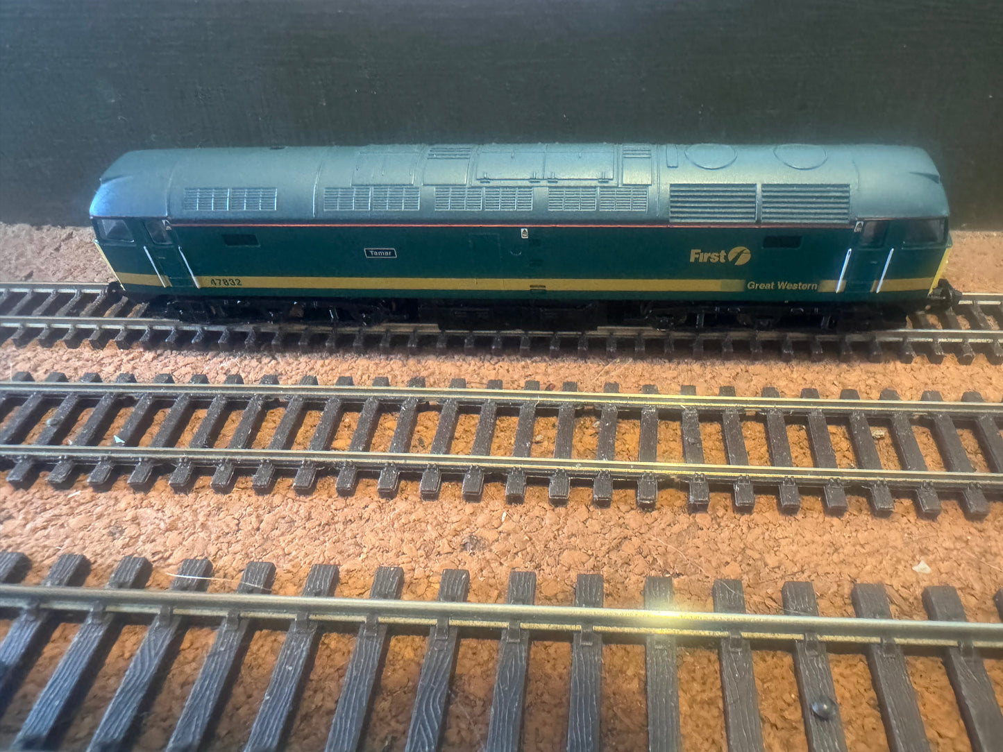 Graham Farish 371226 (N Gauge) Ex British Railways, Class 47/8 No.47832 “Tamar” in First Great Western Green Livery
