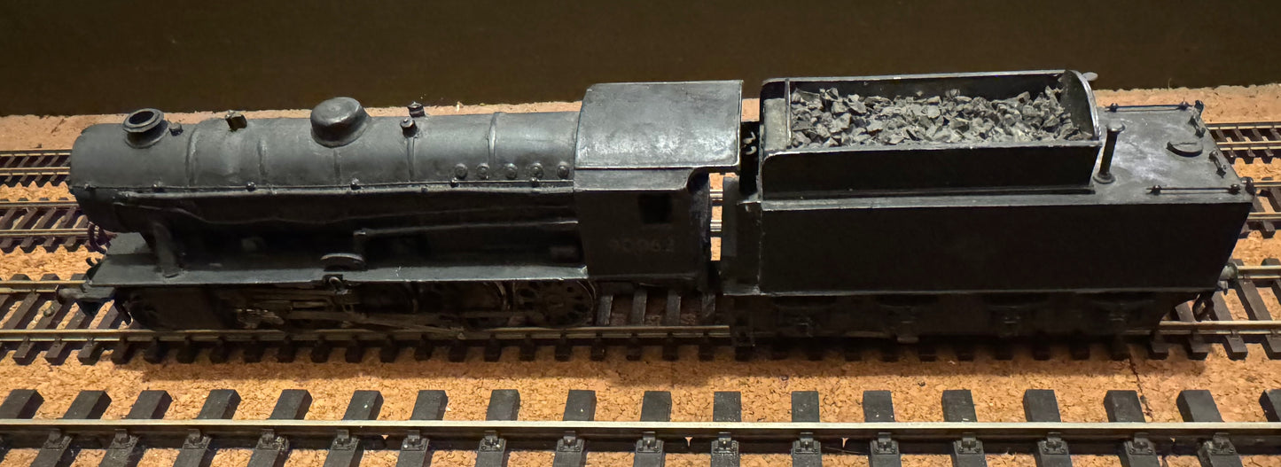 Cornard / Jouef (OO) Ex War Department / LNER O7 No.90062 in Weathered British Railway Black.