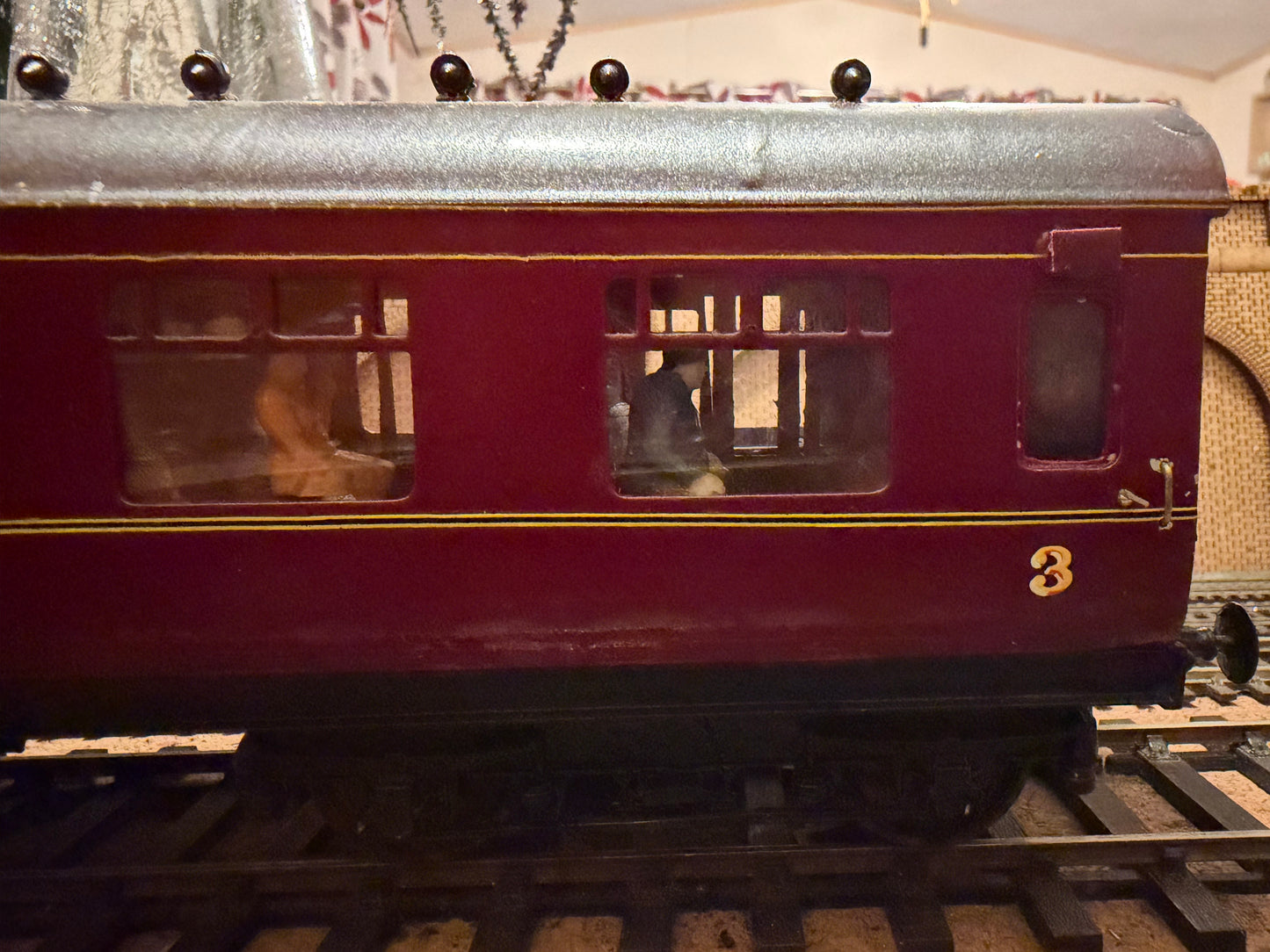 Exley (O Gauge) London Midland & Scottish Railway ‘Stanier’ Corridor Brake 3rd. No Number in LMS Crimson