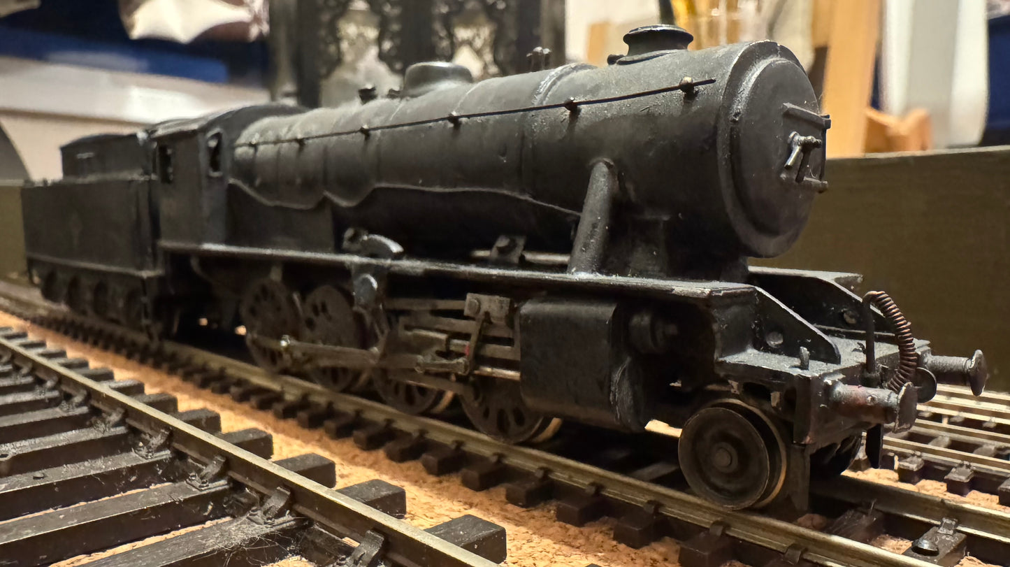 Cornard / Jouef (OO) Ex War Department / LNER O7 No.90062 in Weathered British Railway Black.