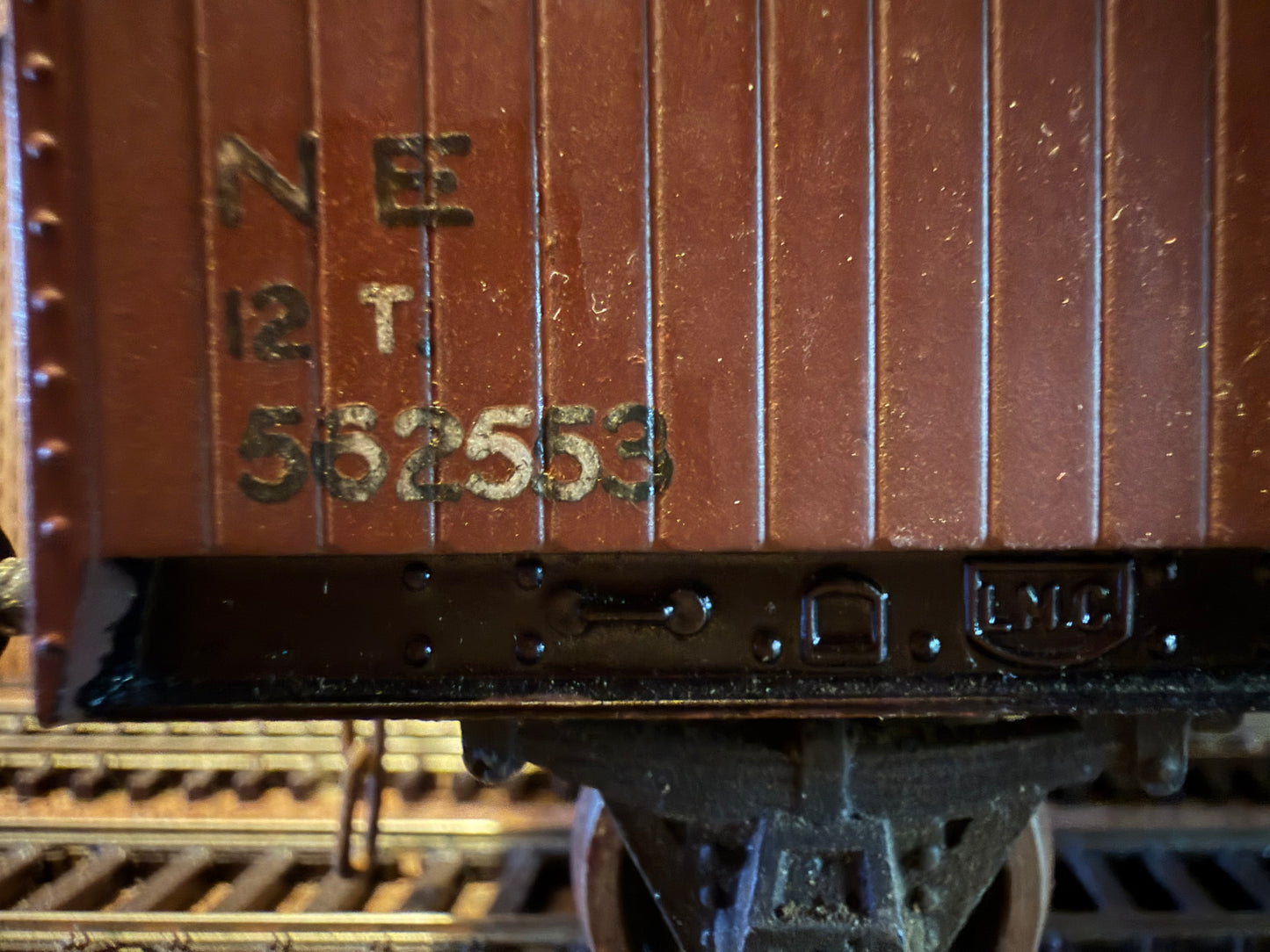 Leeds Model Company (O Gauge) North Eastern Railway 12T Van No.562553