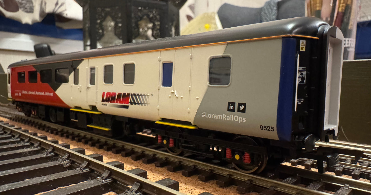 Hornby R40145 (OO) Ex British Rail, Mk2F Brake Second Open No.9525 in LORAM UK Livery.