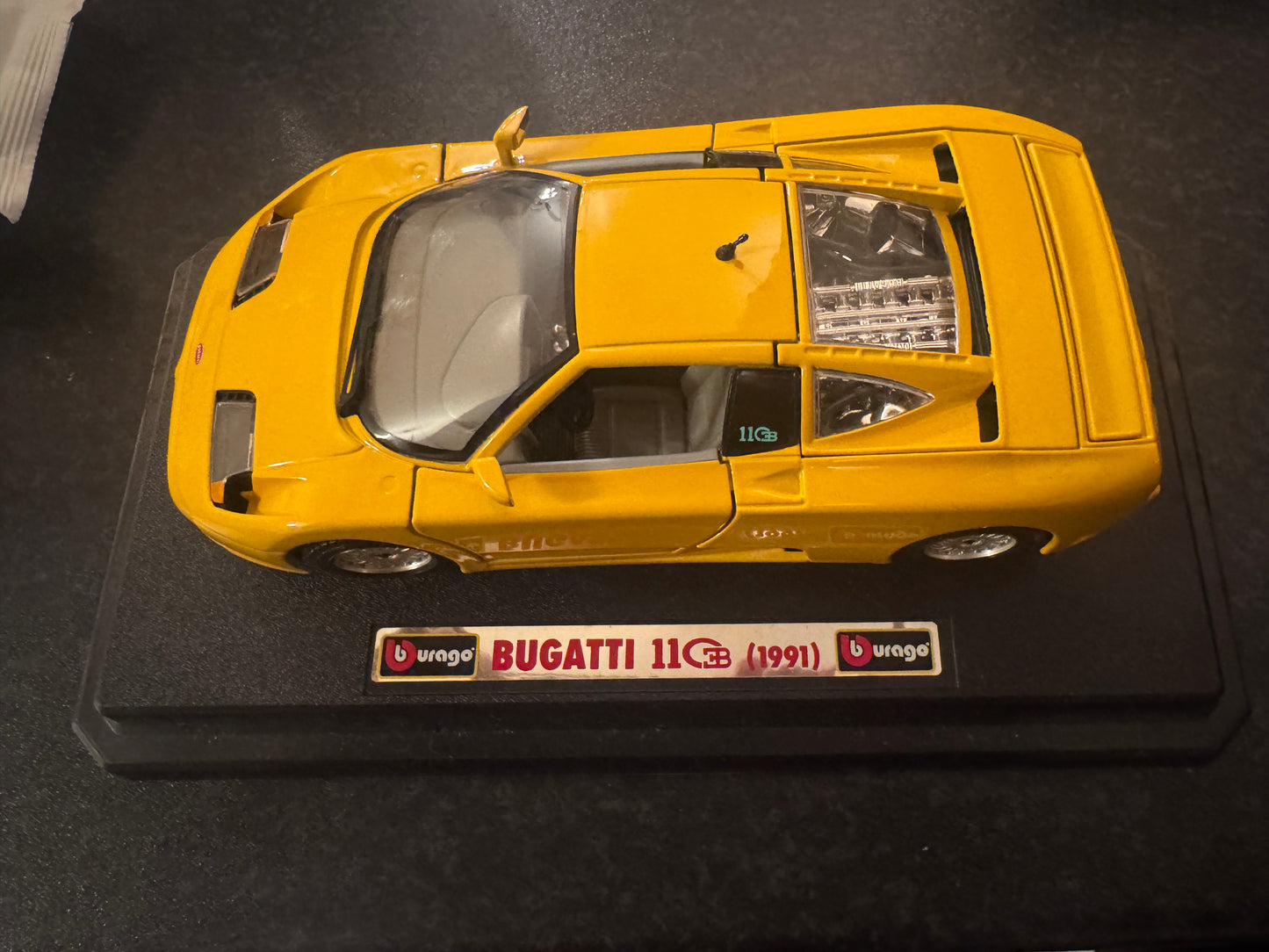 Bburago 0535 (1:24) Bugatti EB 110