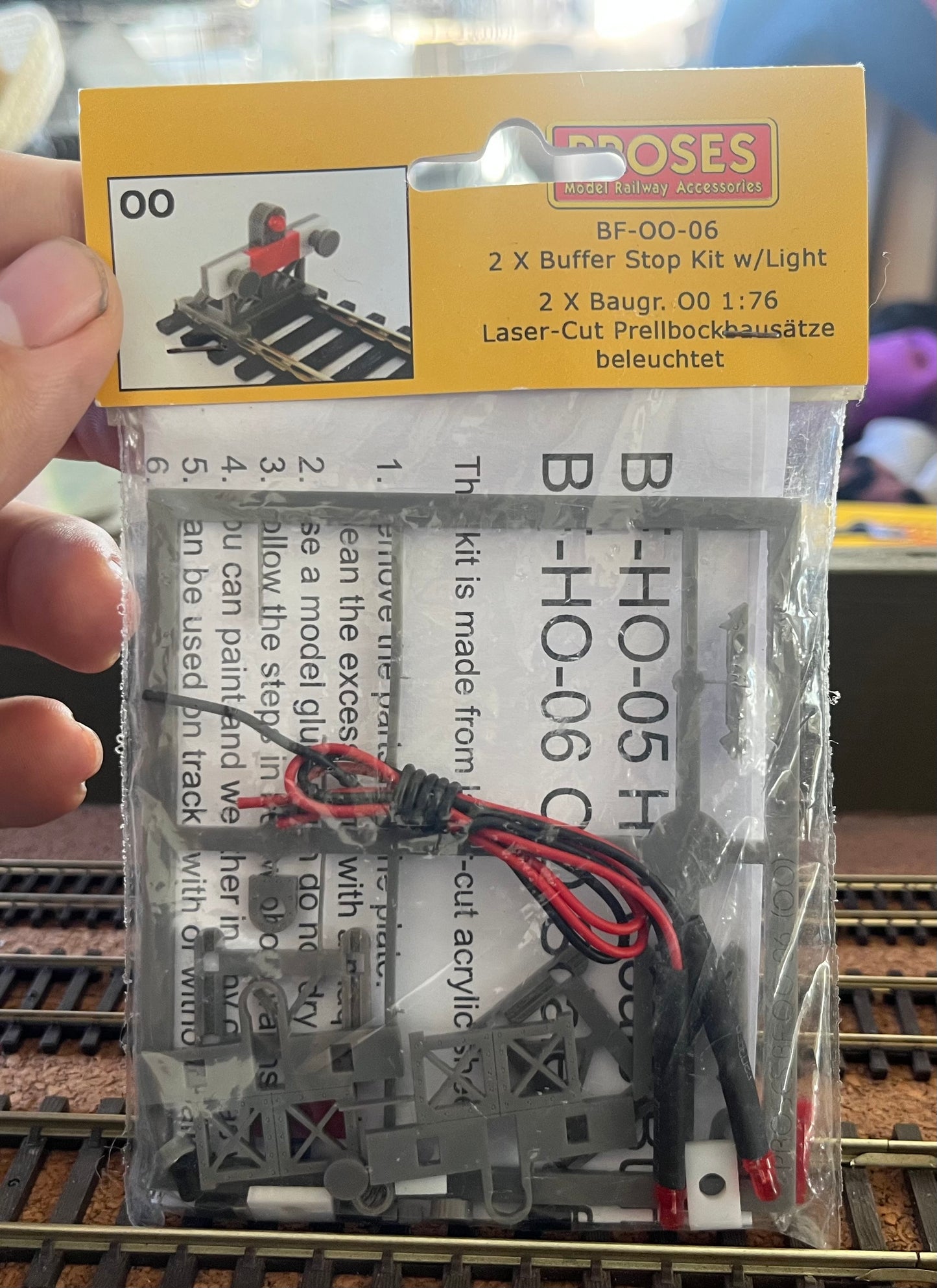 Proses BF-OO-06 (HO/OO) Lit Buffer Stop Kit. Pack of two.