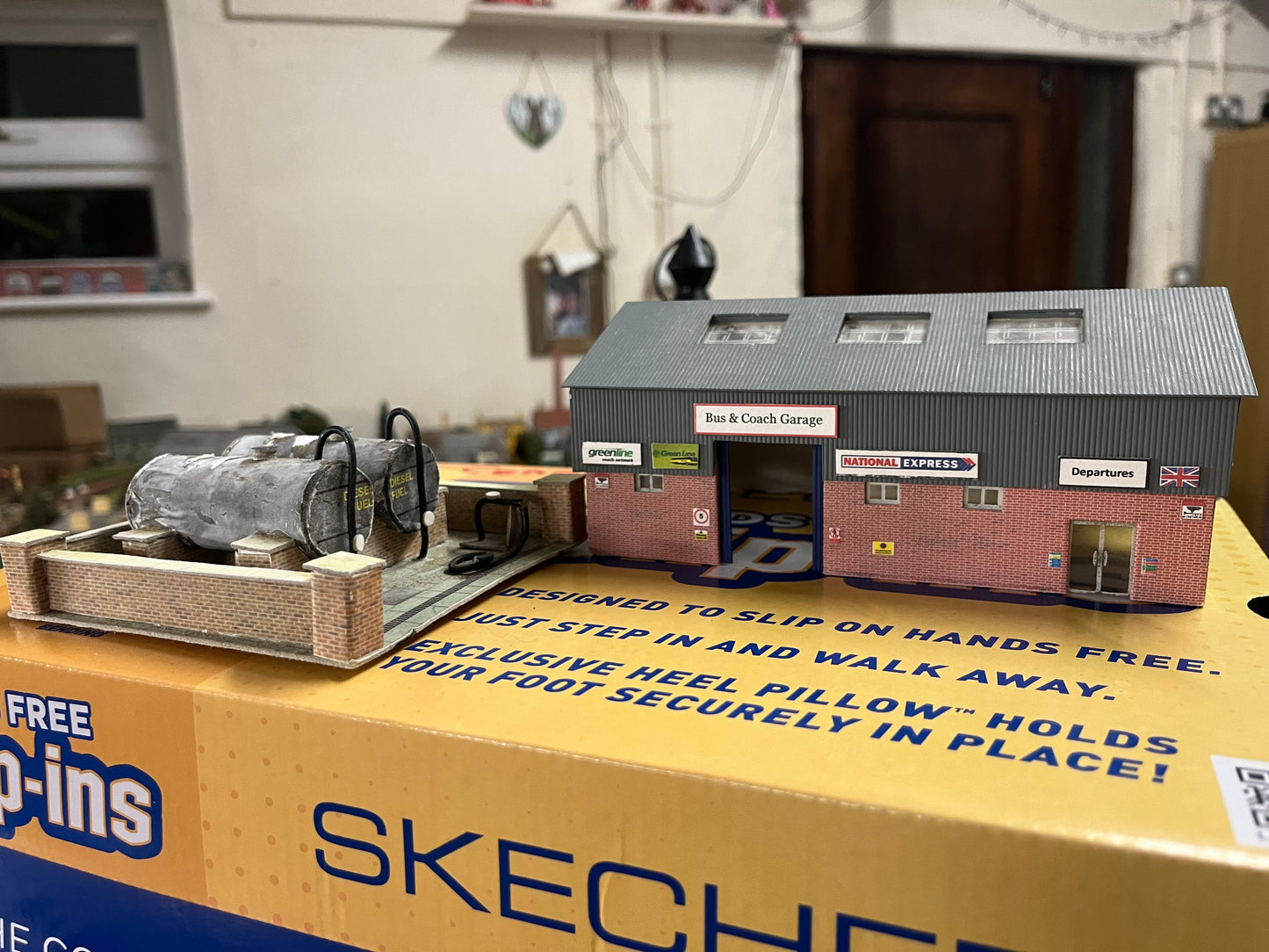 Metcalfe, (N, TT120 or OO) Diesel Fuel Storage