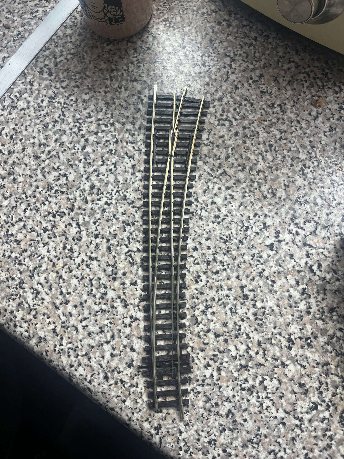 Peco (OO) SL-E186 Large Radius Curved Point. Code 75 Electrofrog