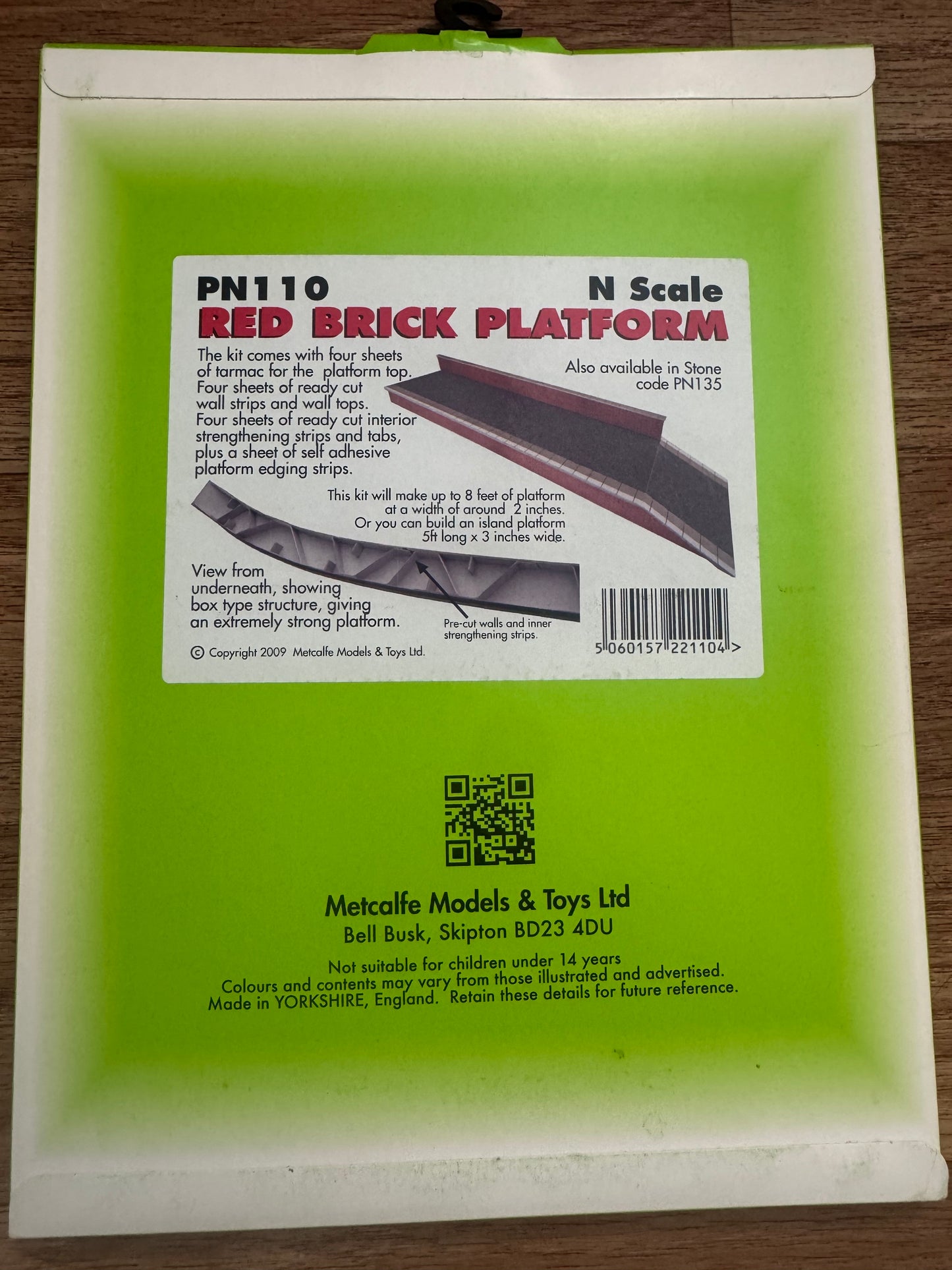 Metcalfe PN110 (N Gauge) Red Brick Platform Kit