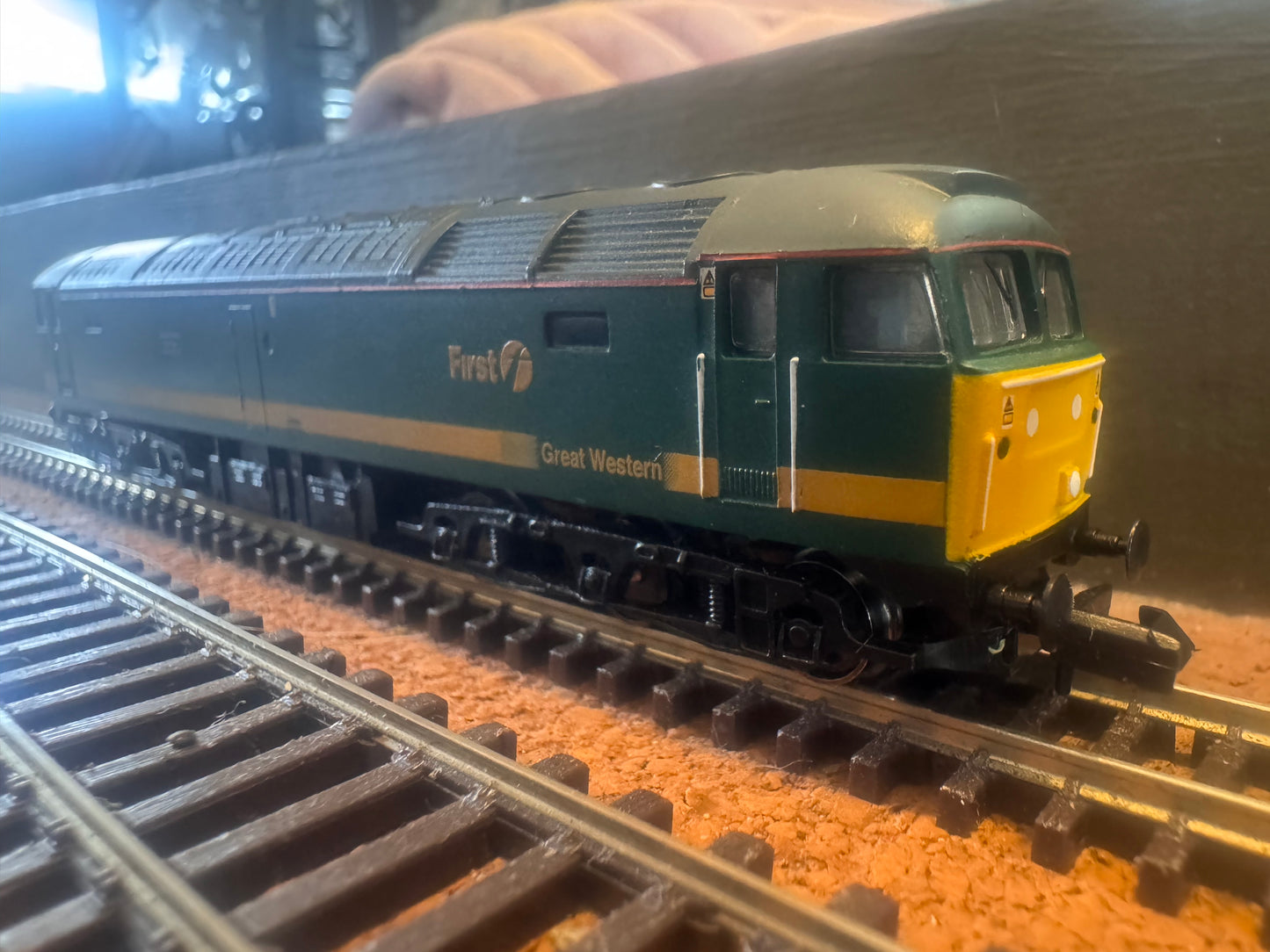 Graham Farish 371226 (N Gauge) Ex British Railways, Class 47/8 No.47832 “Tamar” in First Great Western Green Livery