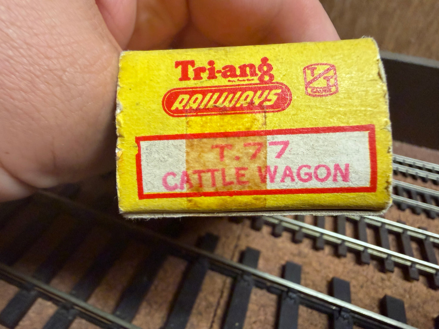 Tri-ang T.77 (TT) British Railways 8T Cattle Wagon No.B3778 in BR Bauxite