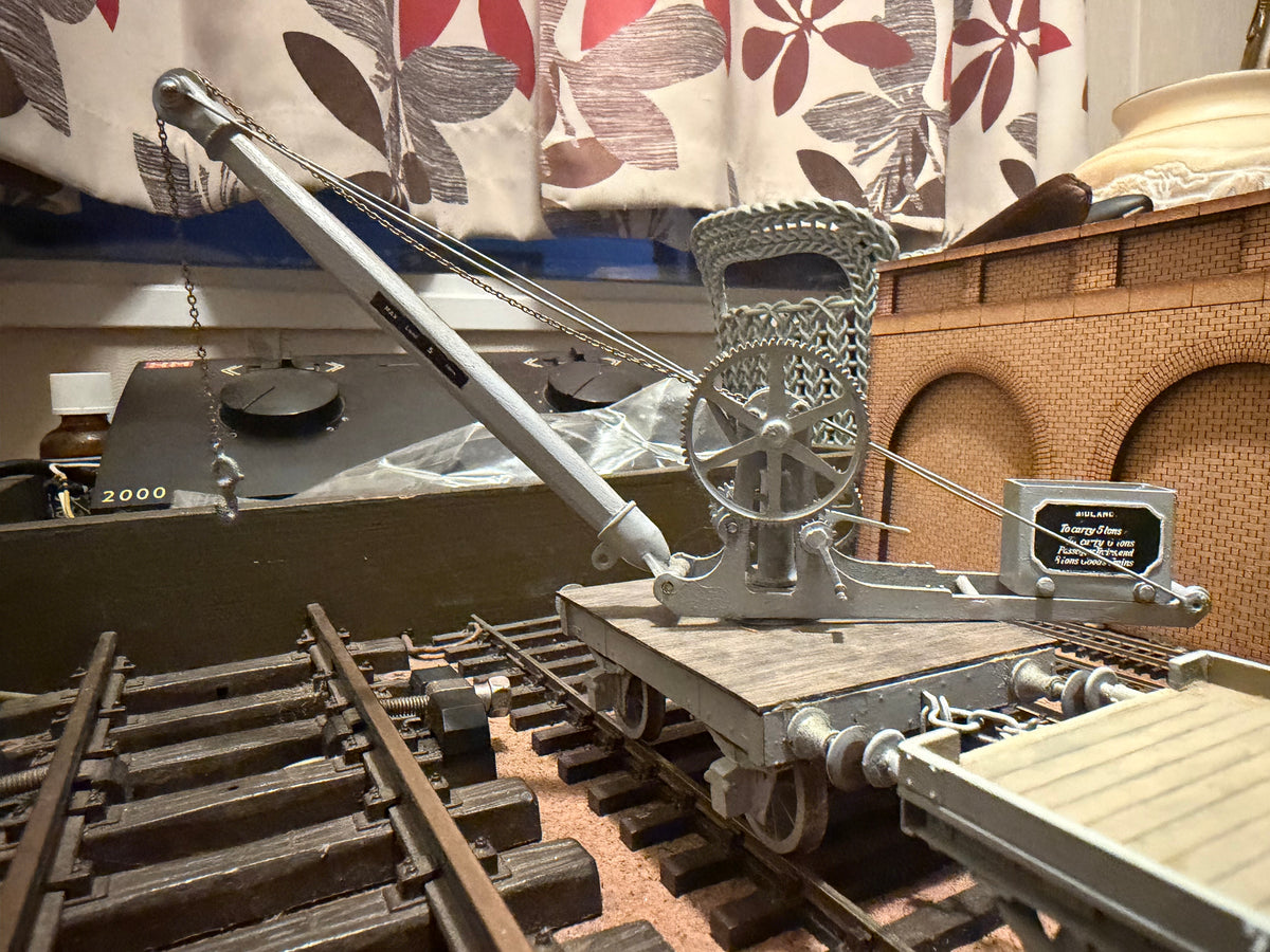 Manufacturer Unknown (O Gauge) Midland Railway, 5 Ton Travelling Mechanical Crane and Jib Wagon. 