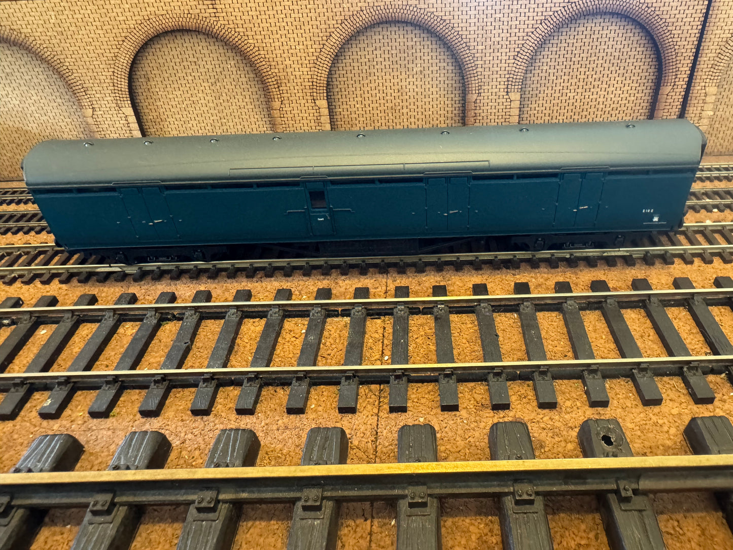 Bachmann 34-652 (OO) Ex LNER Thompson BG Full Brake No.E18E in British Rail Blue. 