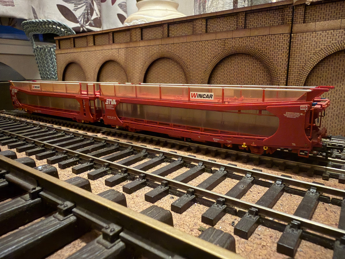 Bachmann 38-250 (OO) Ex British Rail, IPA Twin set, Double Deck Car Transporter Wagons in STVA Red 