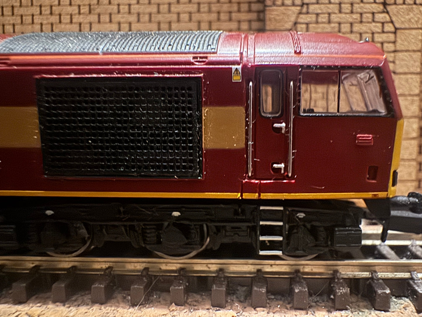 Graham Farish 371-350 (N Gauge) Ex BR Class 60, No.60052 “Glefa Tŵr Tower Colliery” in EWS Livery. 
