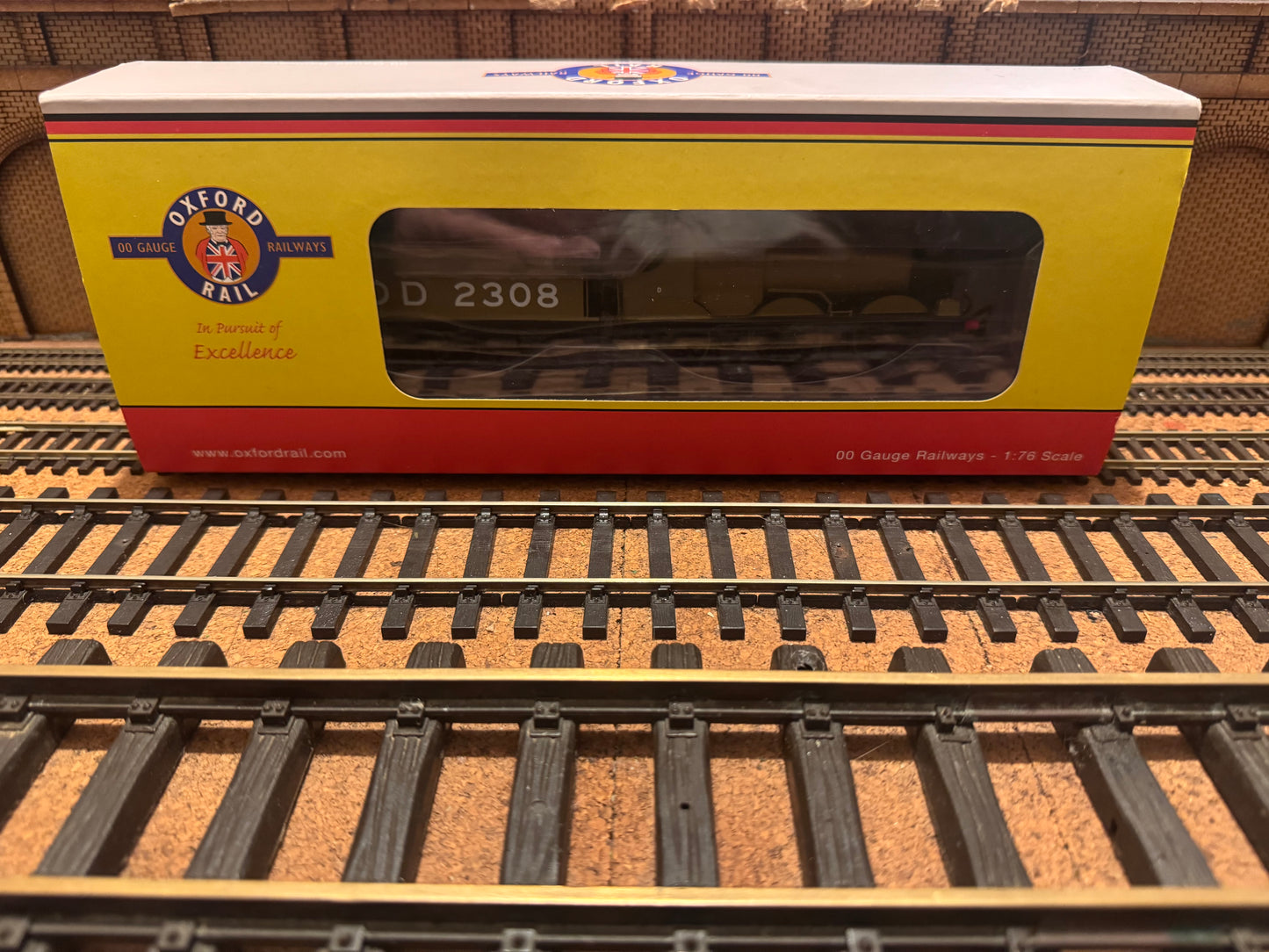 Oxford Rail OR76DG009 (OO) Ex GWR 2301 Class ‘Dean Goods’ No.2308 in WW1 Railway Operating Devision khaki livery. DCC Ready 