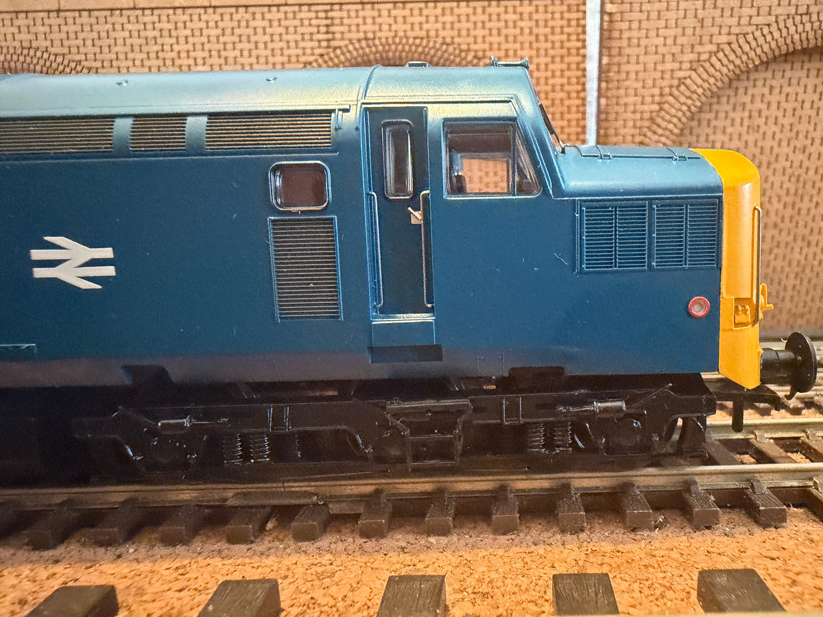 Bachmann 32-781 (OO) British Railways Class 37/0 No.37251 in British Rail Blue. DCC Ready 