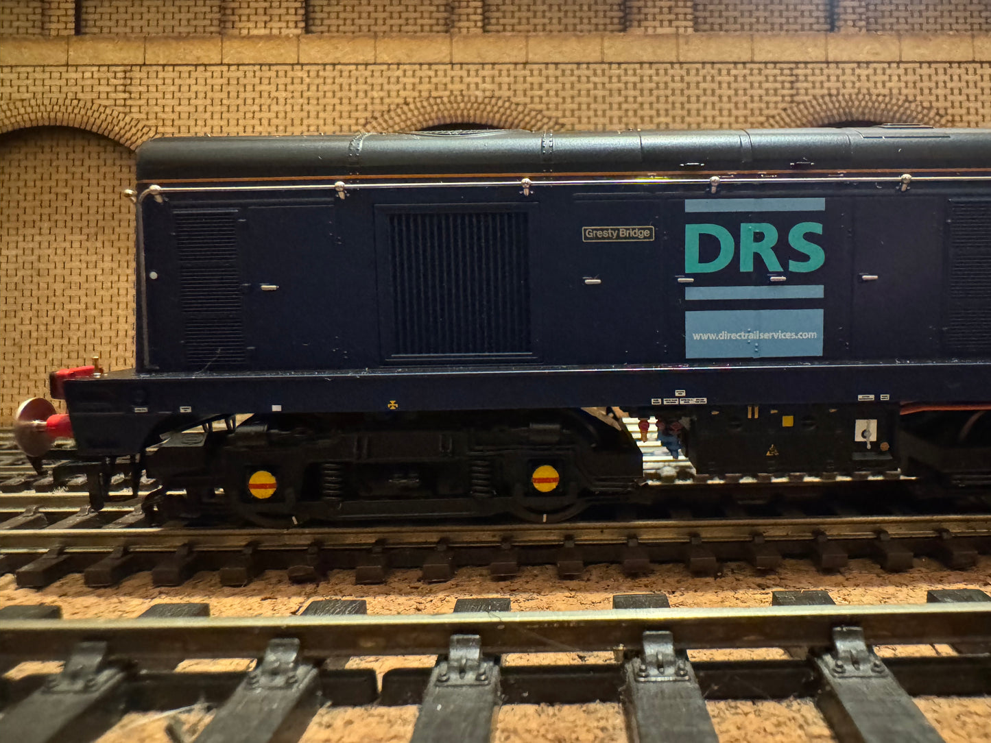 Bachmann 35-125ASF (OO) Ex British Railways Class 20/3 No.20310 “Gresty Bridge” in Direct Rail Service Livery. DCC Sound Ready 