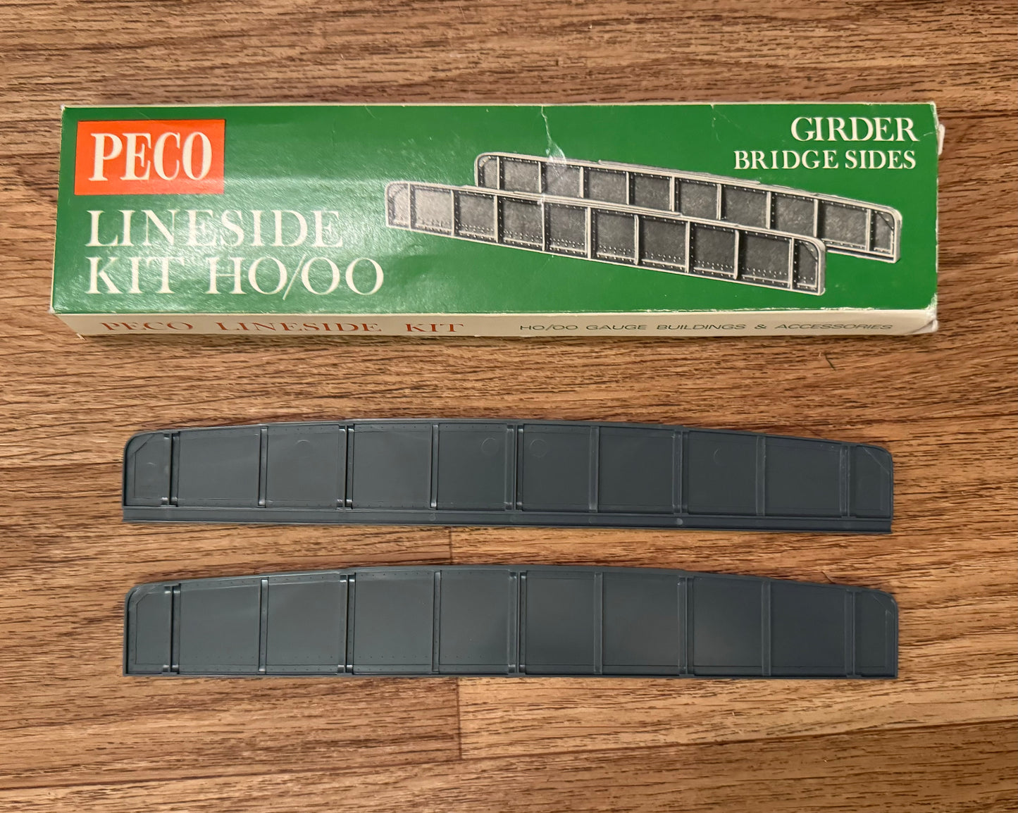 Peco, (OO/HO) Girder Bridge Sides Set.