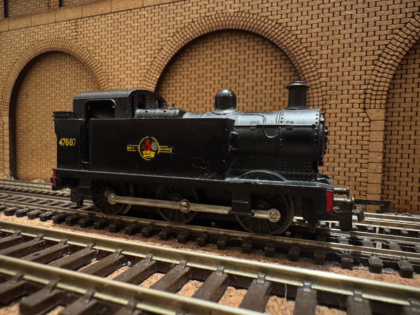 Tri-ang T.90 (TT) Ex LMS ‘Folwer’ 3F ‘Jinty’ No.47609 in British Railways Unlined Black. 