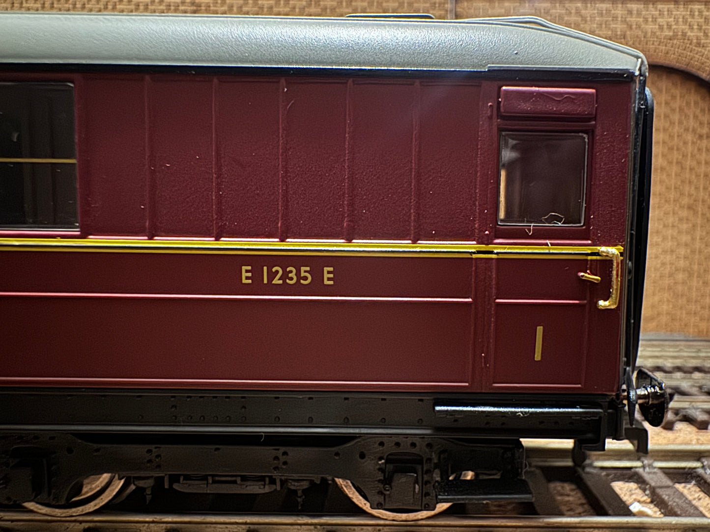 Hornby R4264A (OO) Ex LNER ‘Gresley’ First Class Sleeping Coach 