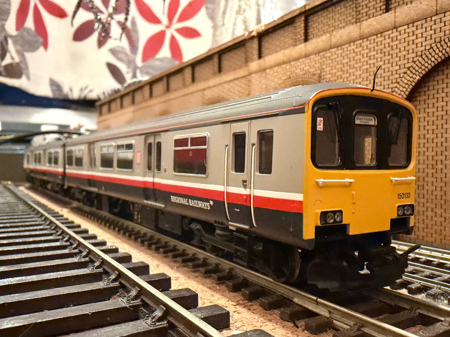 Bachmann 32-930 (OO) British Rail, Class 150/1 No.150133 in Regional Railways / Manchester Passenger Transport Executive Livery. DCC Ready 