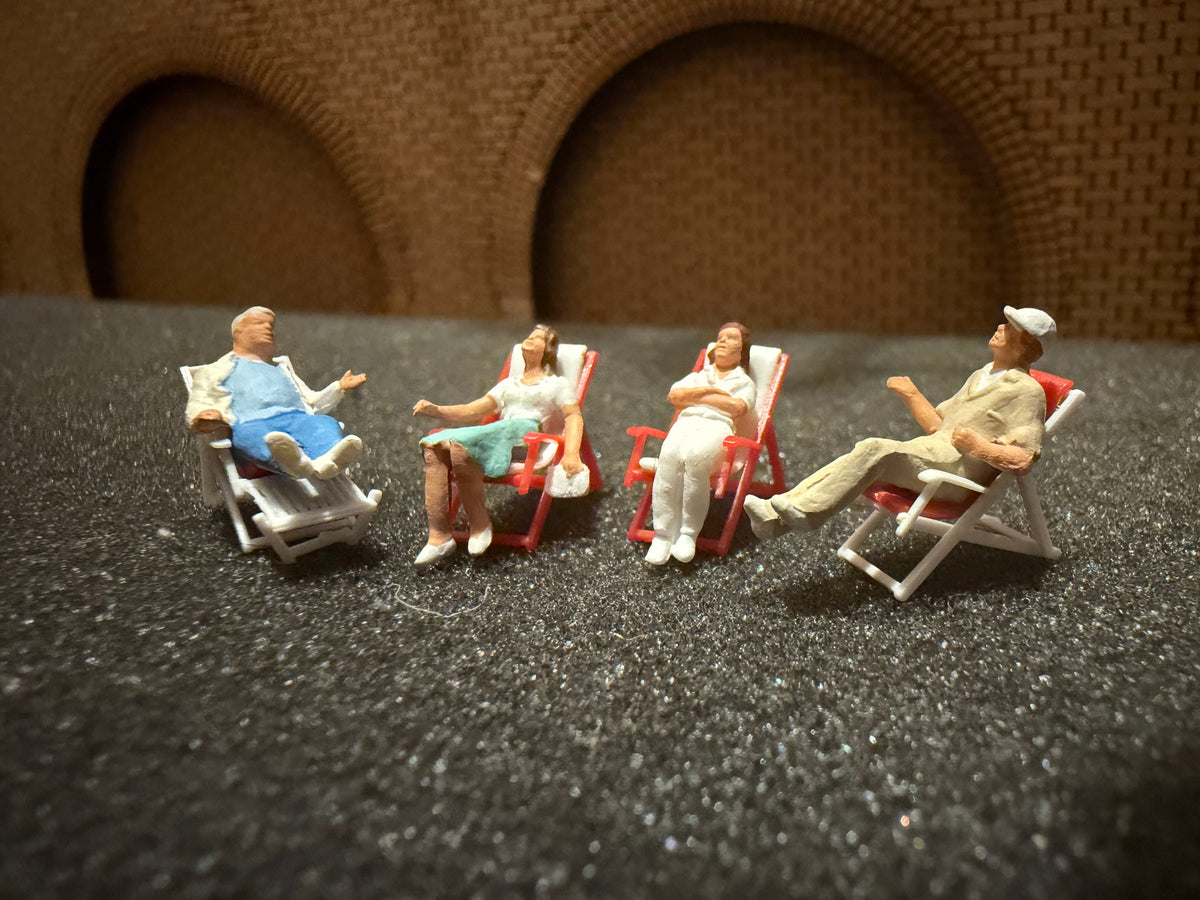 Modelscenes (OO / 1:76) Deckchair Friends 
