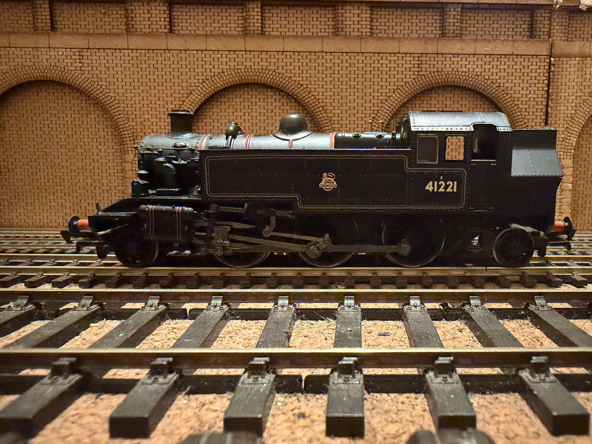 Bachmann 31-450 (OO) British Railways [LMS] ‘Ivatt’ 2MT ‘Micky Mouse’ No.41221 in lined British Railways Black With Push Pull Equipment. (Shed Code 11B, Barrow In Furness Depot)