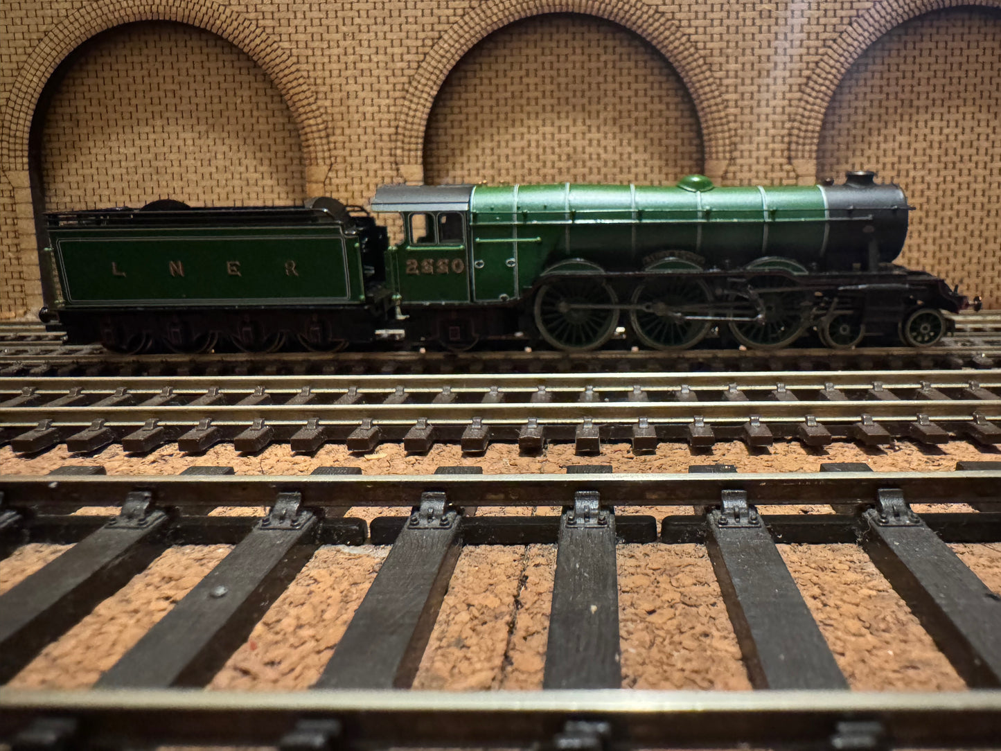 Hornby TT1001AM (TT120) The Scotsman, Starter Set. DCC Ready 
