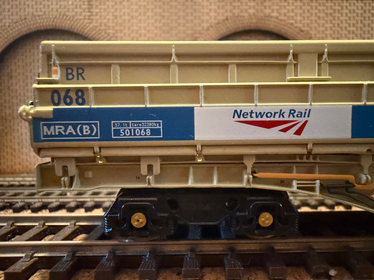 Dapol B859B (OO) Thrall Europa, MRA 57T Bogie Hopper, Full Rake, Pack Of Five in Network Rail Blue and Grey 