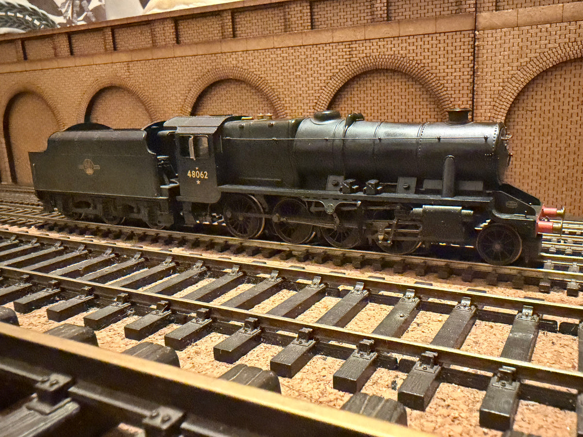 Hornby R2395A (OO) Ex LMS ‘Stanier’ 8F No.48062 in Lightly Weathered British Railways Unlined Black. (Shed Code, 14A Cricklewood East Depot) DCC Ready £72 