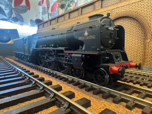 Bachmann 32-556 (OO) British Railways [LNER] ‘Peppercorn’ A1 No.60156 “Great Central” in BR Lined Green with riveted tender. (Shed Code 36A, Doncaster Depot). DCC Fitted 