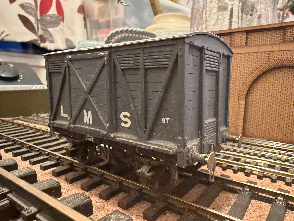 Slaters (O Gauge) Ex MR, 8T Van in London Midland & Scottish Railway Livery 