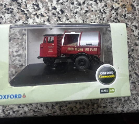 Oxford Diecast, Scammell Mechanical Horse, Dust Cart in Middlesbrough Corporation livery 1:76 scale.