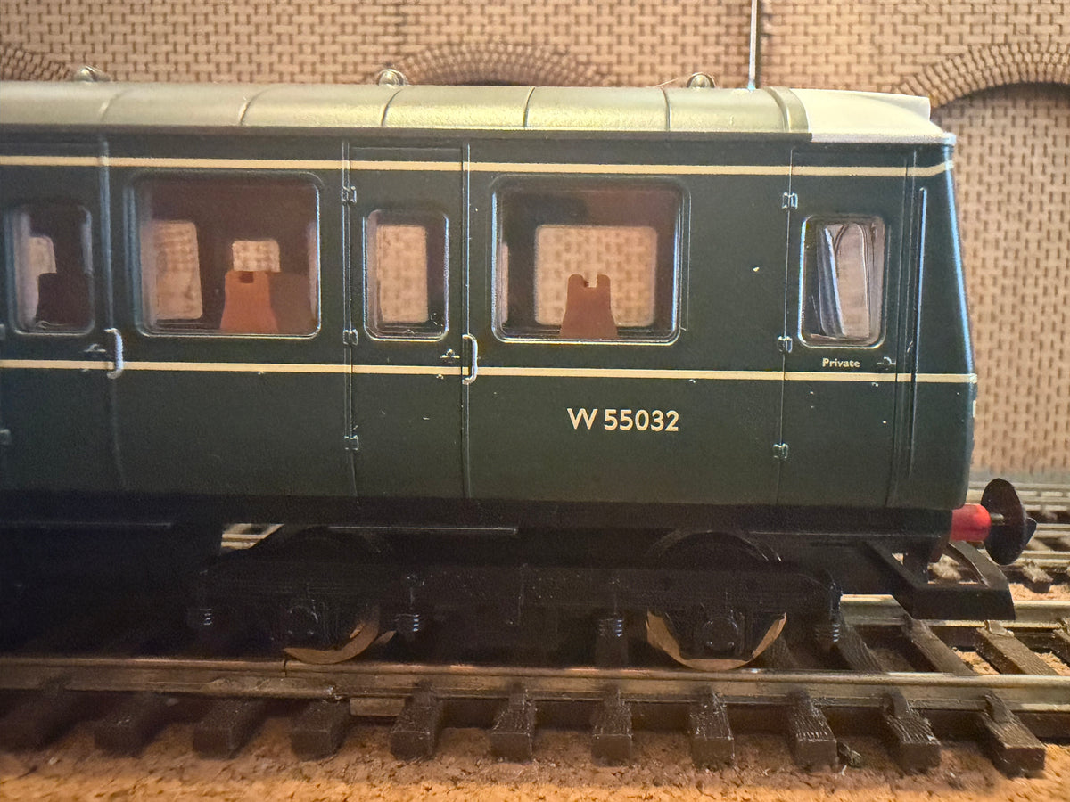 Hornby R2509A (OO) British Railways / Pressed Steel ‘Bubble Car’ [Class 121] No.W55032 in BR Green with Speed Whiskers. DCC Ready 