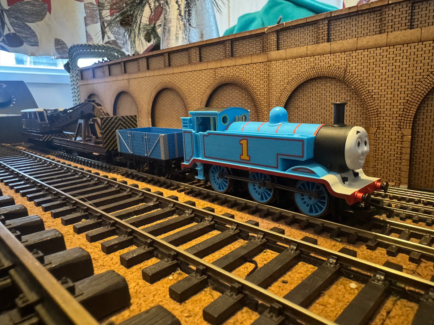 Hornby Thomas & Friends R9699 (OO) Thomas & The Breakdown Train Starter Set. 